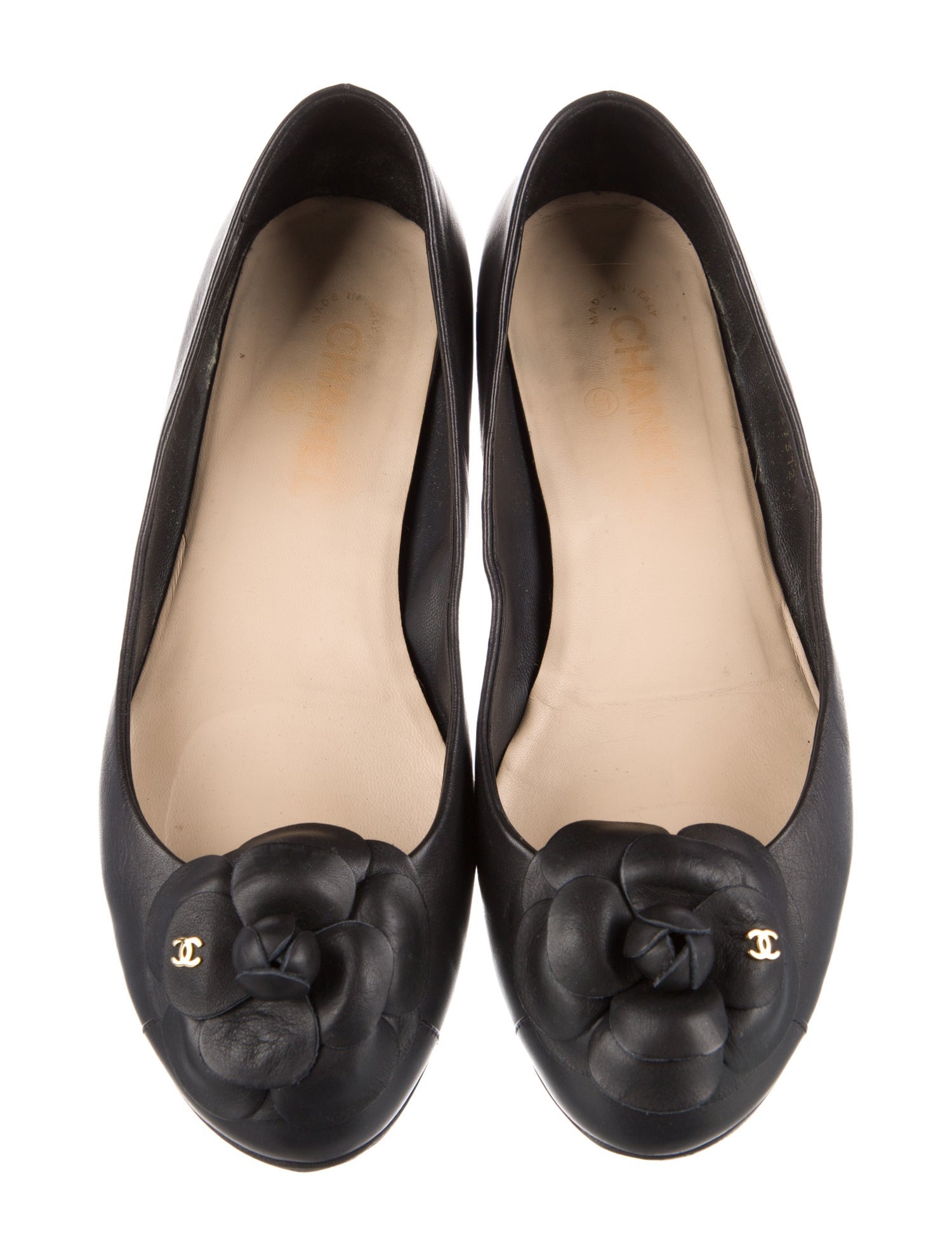 Chanel Interlocking CC Logo Leather Flats